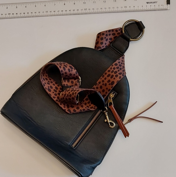 Universal Thread Cross Body Cheetah Print/Black Bag - Picture 3 of 5